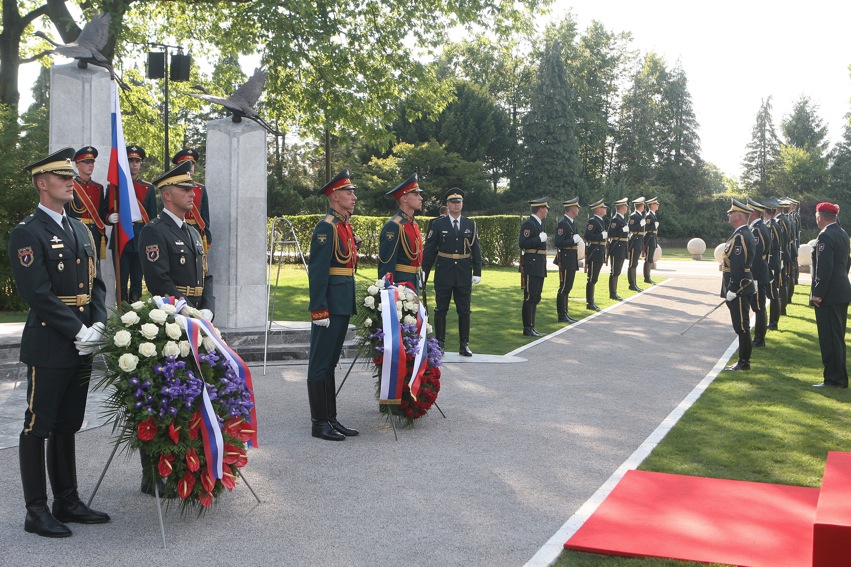 160730 odkritje spomenika sinovom Rusije in Sovjetske zveze nrovan 009