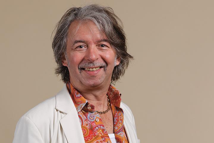 42. ROBERT PEŠUT MAGNIFICO