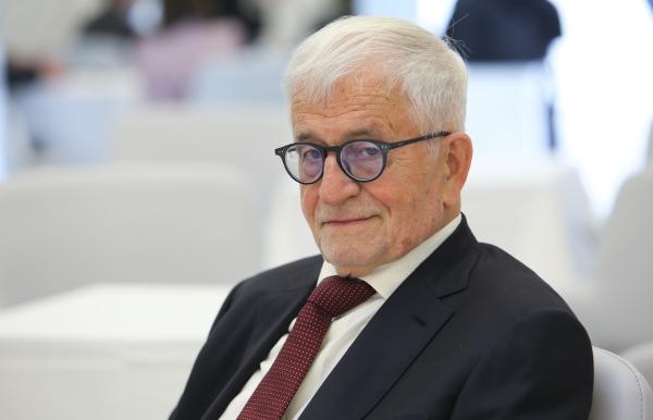 dr. Peter Čeferin (2022)