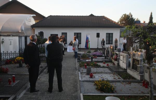 Odprtje novih prostorov na pokopališču Dravlje