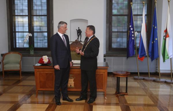 Predsednik Kosova v Mestni hiši