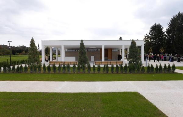 Prenovili in razširili smo pokopališče Sostro