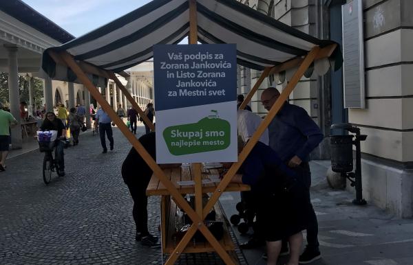 Zbiranje podpisov na stojnicah in v volilni pisarni